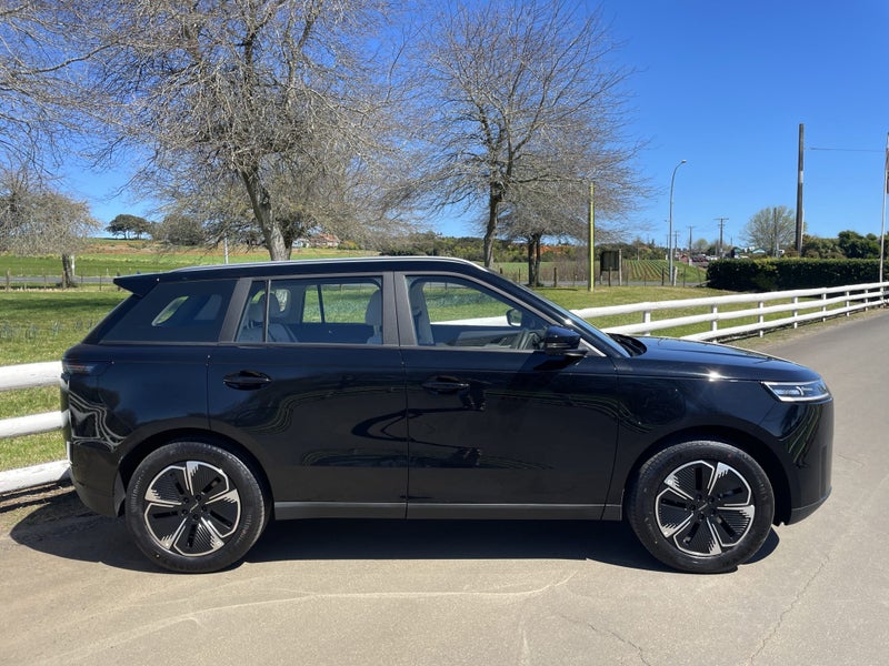 2026 Jaecoo J5 EV Summit FWD image 3