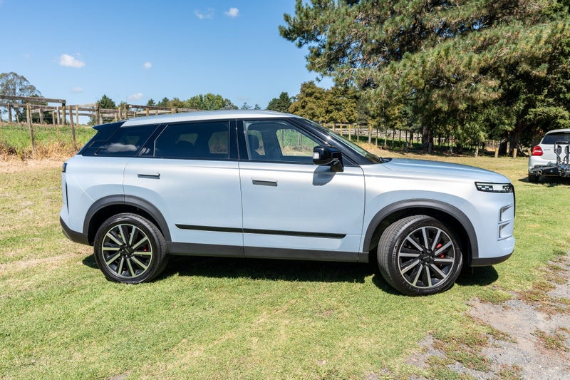 2026 Jaecoo J7 1.6T EX+ DCT AWD image 3