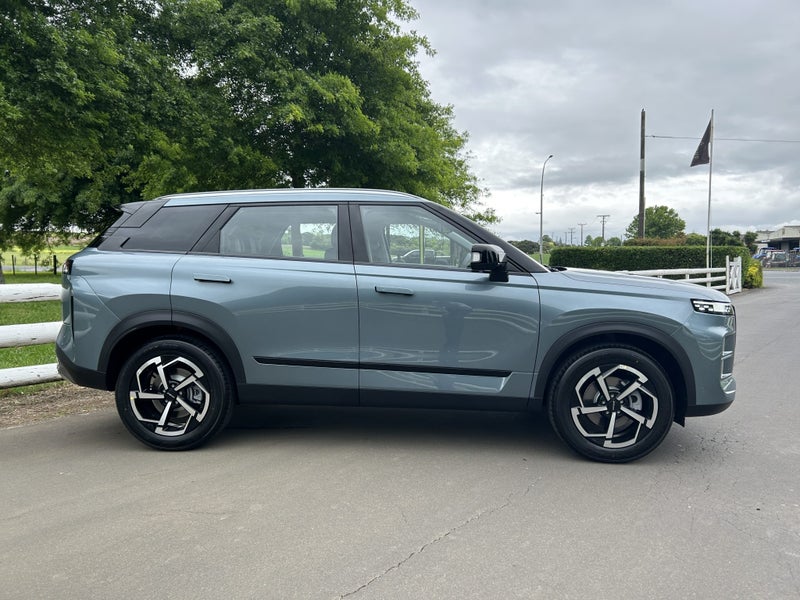 2026 Jaecoo J7 1.6T EX DCT FWD image 3