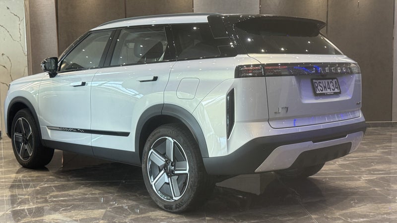 2026 Jaecoo J7 Dht Phev/Hd image 4