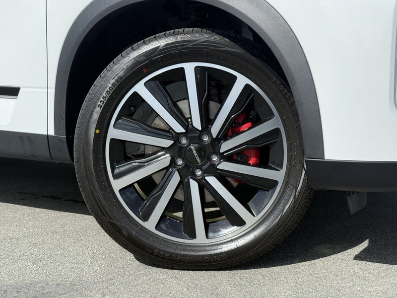 2026 Jaecoo J7 EX AWD image 2