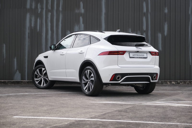 2026 Jaguar E-PACE P250 AWD R-Dynamic SE image 3