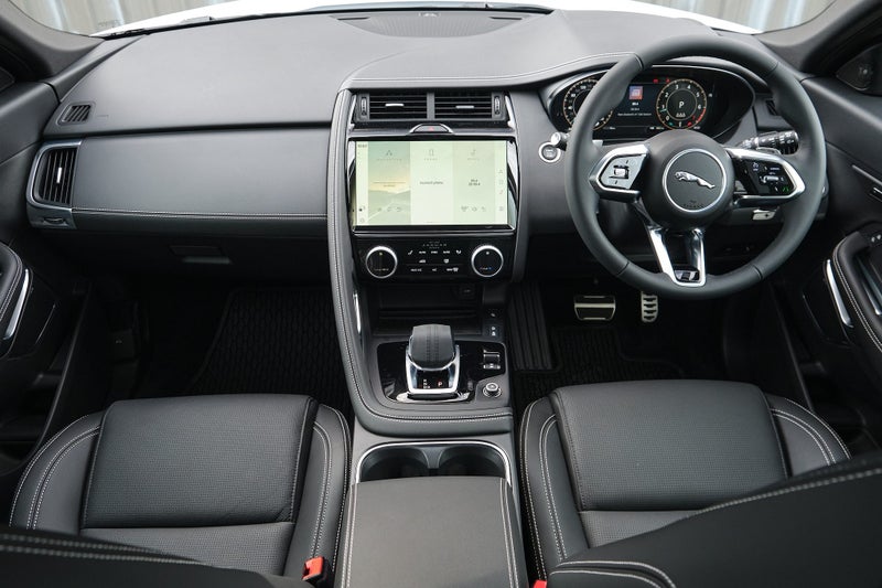 2026 Jaguar E-PACE P250 AWD R-Dynamic SE image 5