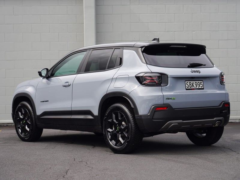 2026 Jeep Avenger Overland 1.2L MHEV image 2