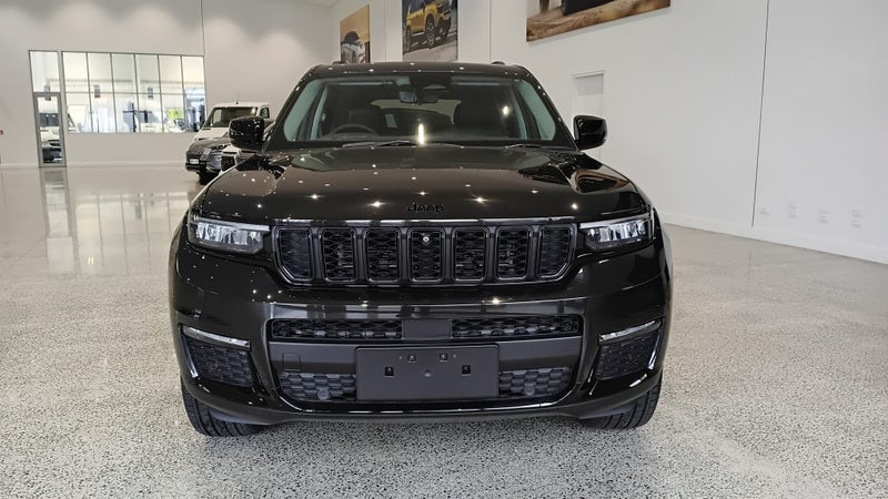 2026 Jeep Grand Cherokee Limited 5-Seat 3.6P image 2
