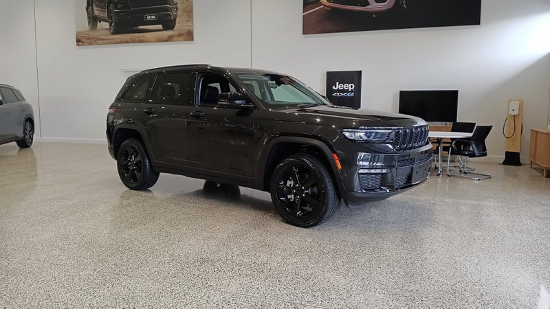 2026 Jeep Grand Cherokee Limited 5-Seat 3.6P image 3