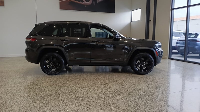 2026 Jeep Grand Cherokee Limited 5-Seat 3.6P image 4