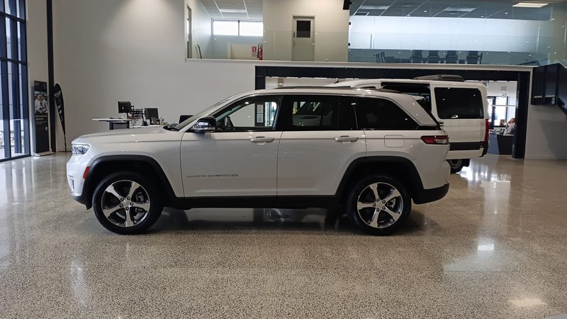 2026 Jeep Grand Cherokee Limited 5-Seat 3.6P image 5