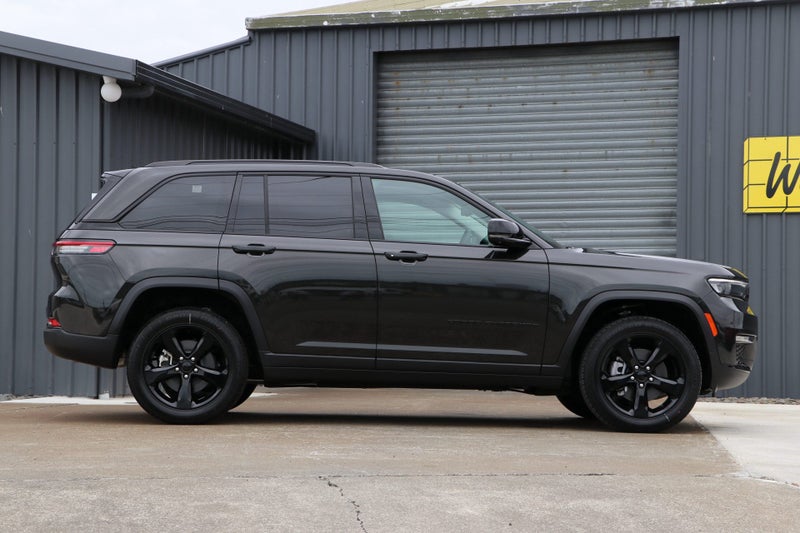2026 Jeep Grand Cherokee Limited 5-Seat 3.6P (B... image 3
