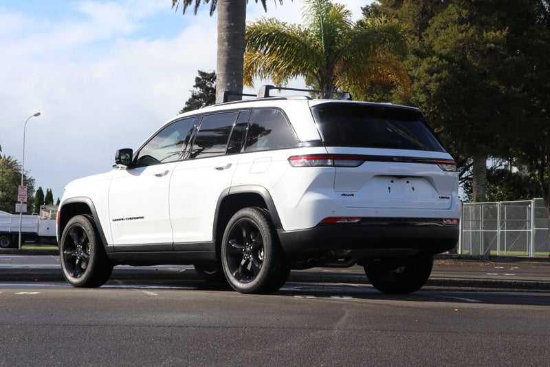 2026 Jeep Grand Cherokee Limited 5-Seat 3.6P (B... image 4