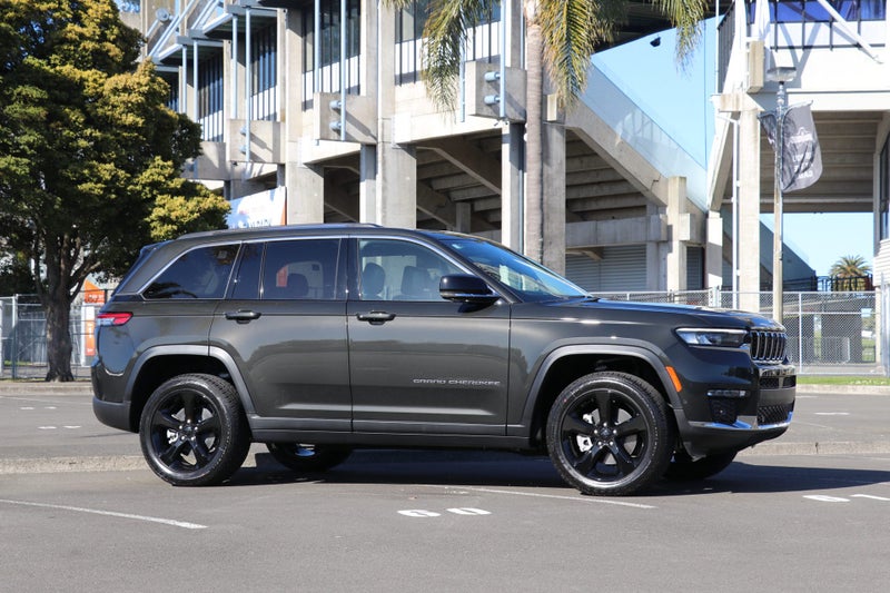2026 Jeep Grand Cherokee Limited 5-Seat 3.6P (B... image 3