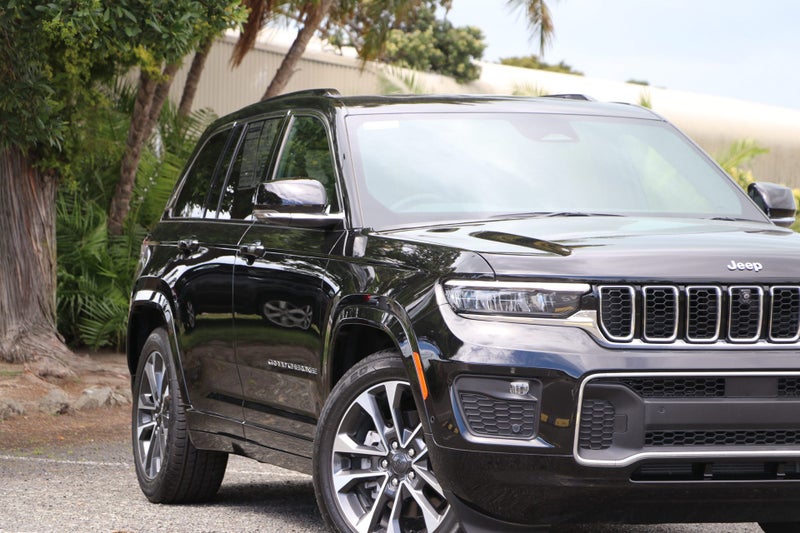 2026 Jeep Grand Cherokee Overland 5-Seat 4WD image 5