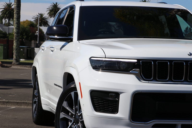 2026 Jeep Grand Cherokee Overland 5-Seat 4WD image 5