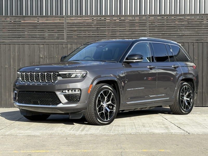 2026 Jeep Grand Cherokee Summit PHEV image 5