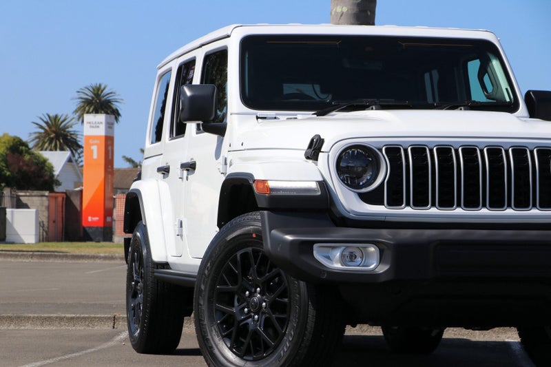 2026 Jeep Wrangler JL Overland 2.0P 4WD 4Dr image 4