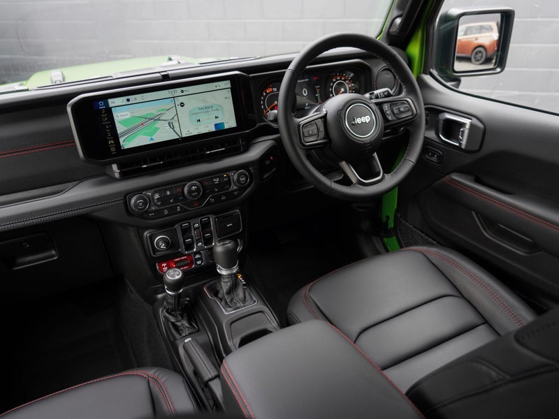 2026 Jeep Wrangler Rubicon 2.0P 4WD 8A 4Dr Wagon image 3