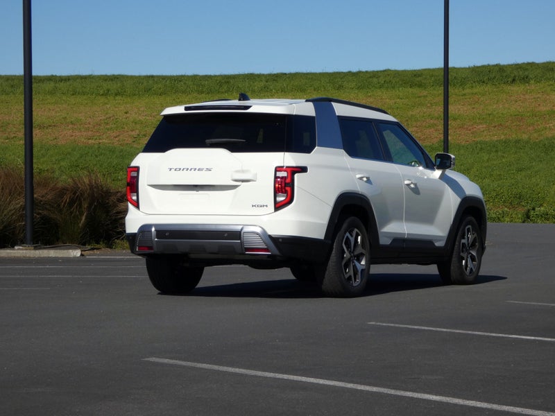 2026 KGM Torres 4WD image 5