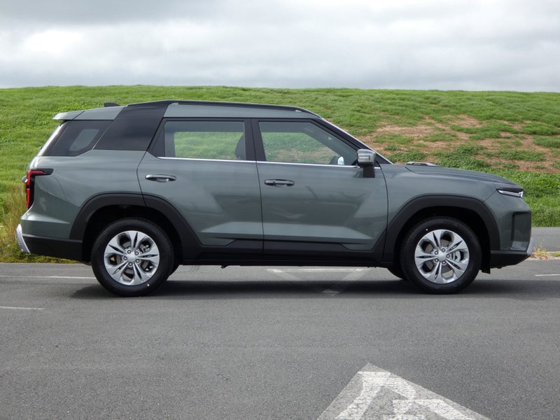 2026 KGM Torres Hybrid image 4