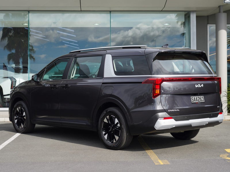 2026 Kia Carnival HEV 1.6T Light image 2