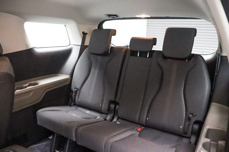 2026 Kia Carnival HEV Light FWD Petrol image 2