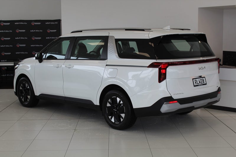 2026 Kia Carnival Light HEV 1.6 Petrol image 3