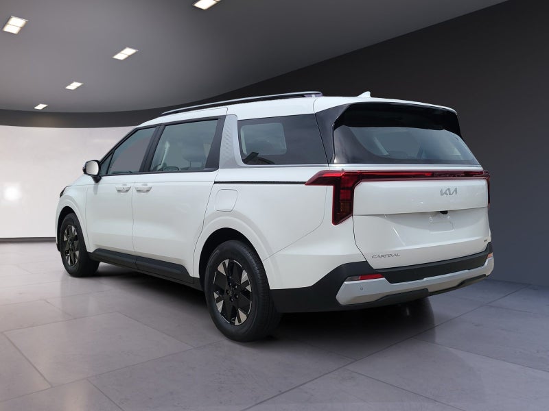 2026 Kia Carnival Light HEV 1.6Pht/6At image 3