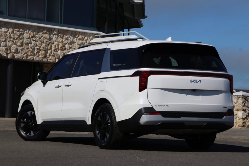 2026 Kia Carnival LIGHT HEV 1.6PHT/6AT image 2