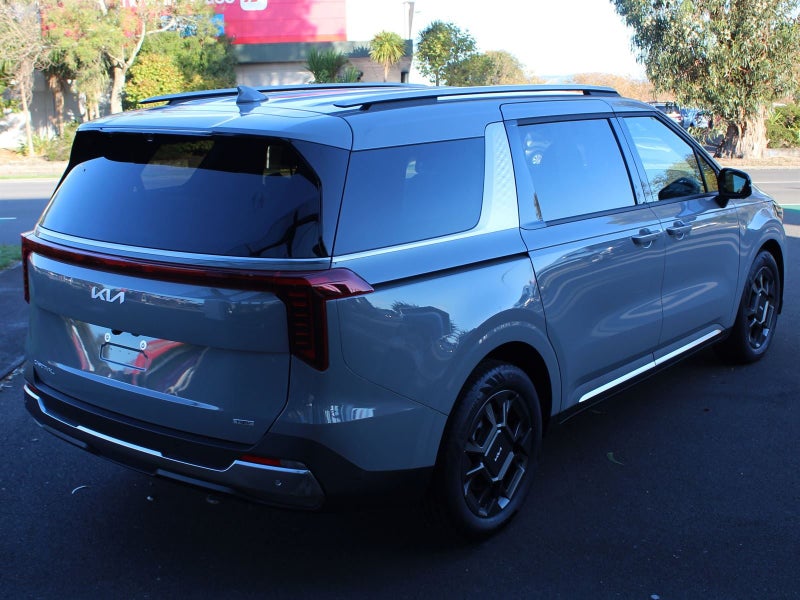 2026 Kia Carnival WATER HEV image 5