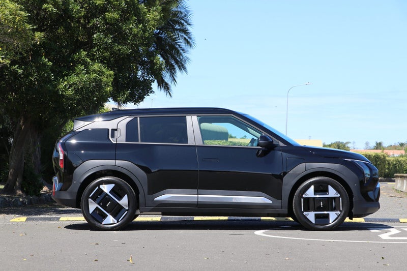 2026 Kia EV3 EARTH LR 2WD 81.4KWH image 3