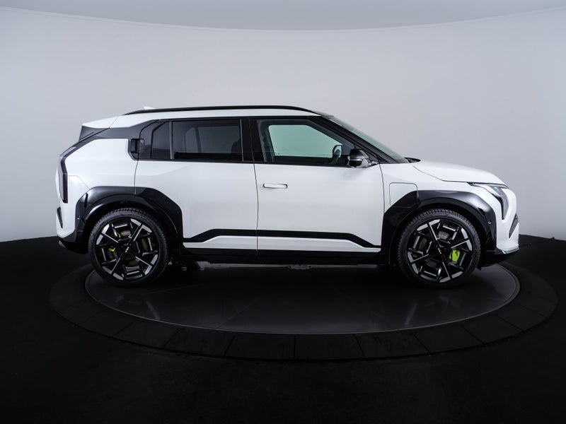 2026 Kia EV3 GT AWD LR image 2