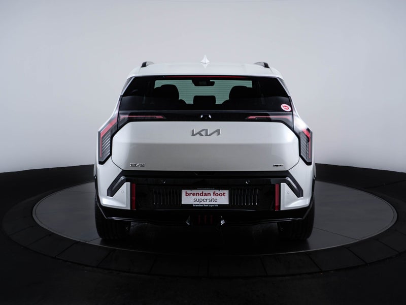 2026 Kia EV3 GT AWD LR image 4