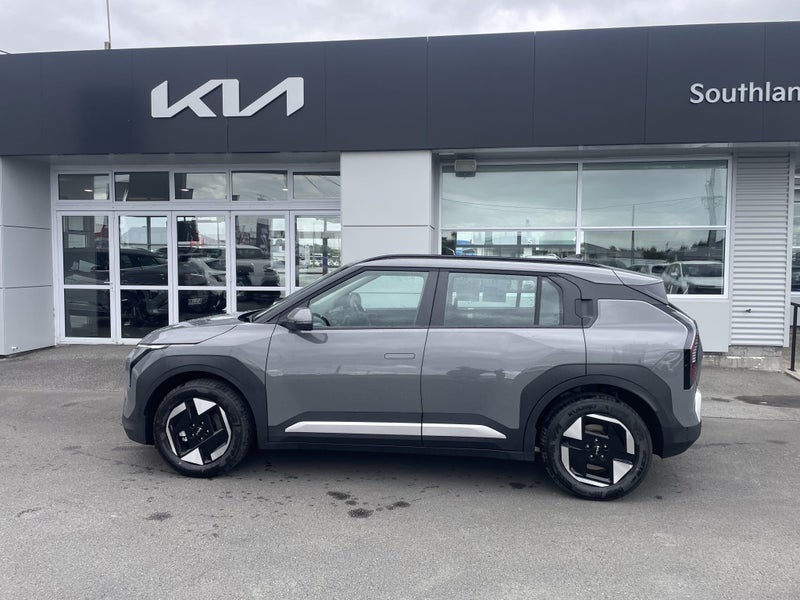 2026 Kia EV3 Light 2WD LR image 4