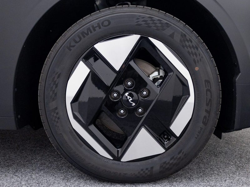 2026 Kia EV3 Light FWD image 2