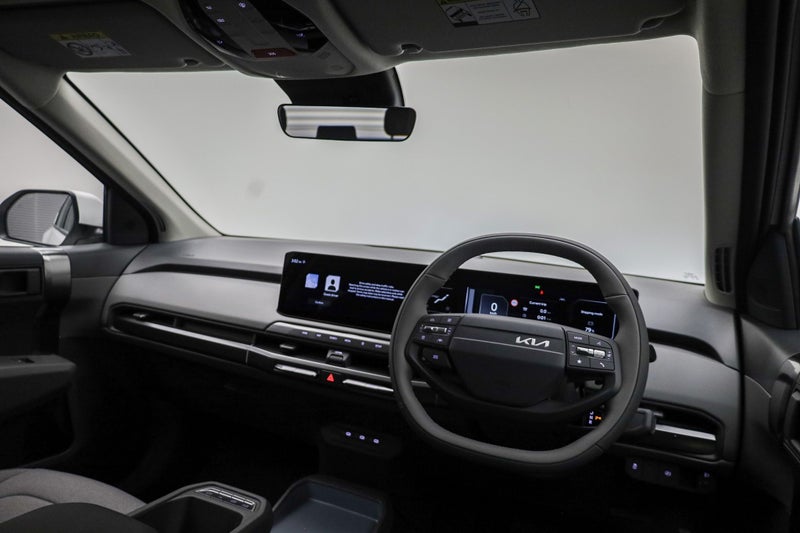 2026 Kia EV3 Light FWD image 3