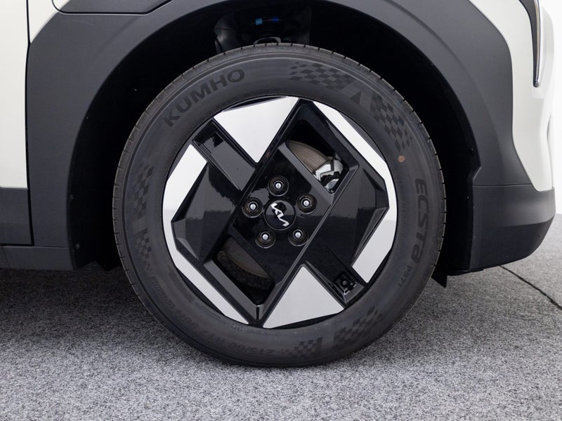 2026 Kia EV3 Light FWD LR image 3