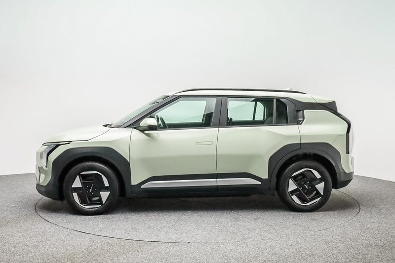 2026 Kia EV3 Light FWD SR image 4