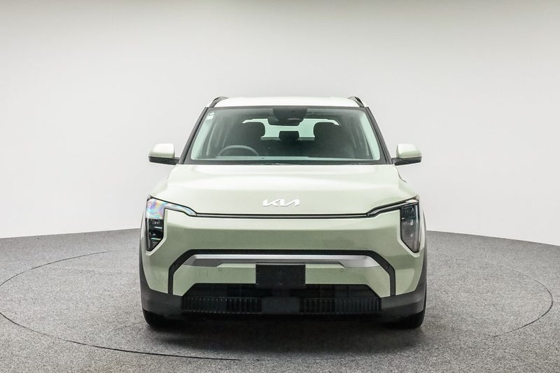 2026 Kia EV3 Light FWD SR image 2