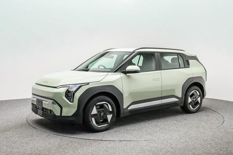 2026 Kia EV3 Light FWD SR image 3