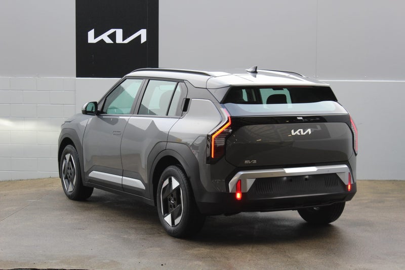 2026 Kia EV3 Light Long Range 2WD 81KWH image 5