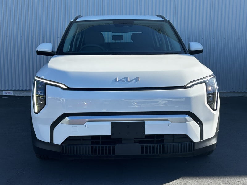 2026 Kia EV3 LIGHT LONG RANGE 81 KWH image 2