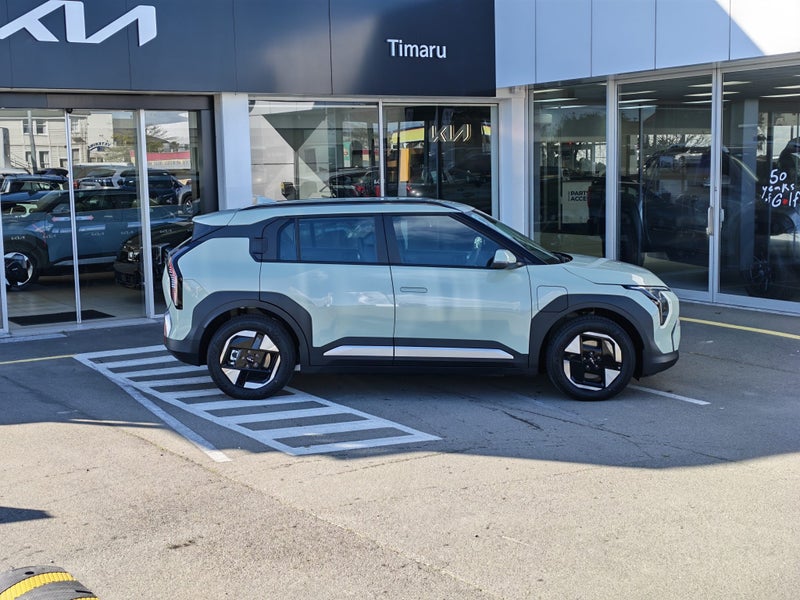 2026 Kia EV3 Light Lr 2Wd 81Kwh image 2