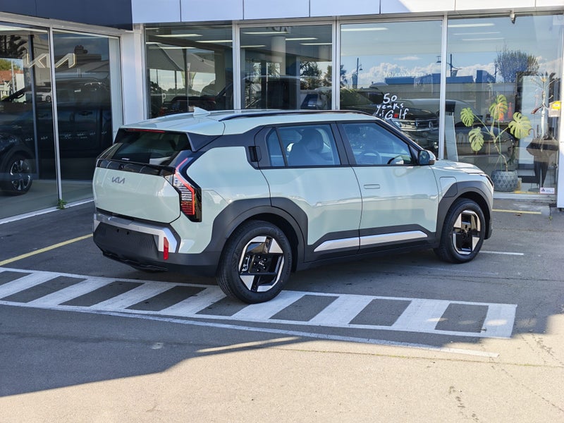 2026 Kia EV3 Light Lr 2Wd 81Kwh image 3
