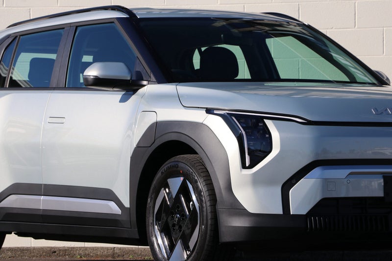 2026 Kia EV3 LIGHT LR 2WD 81KWH image 5