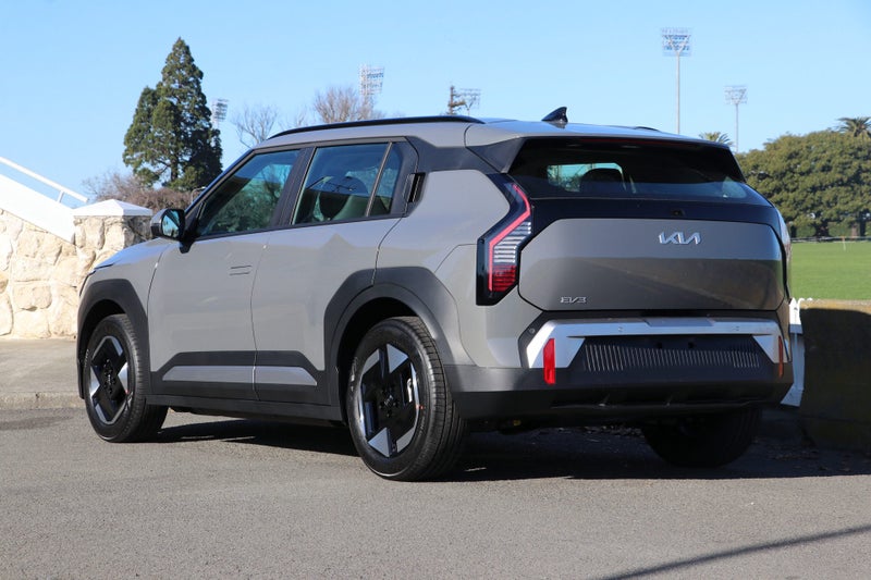 2026 Kia EV3 LIGHT LR 2WD 81KWH image 2