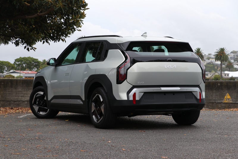 2026 Kia EV3 LIGHT LR 2WD 81KWH image 2