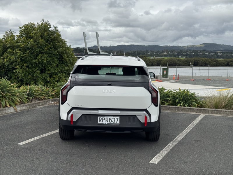 2026 Kia EV3 Light LR 2wd 81KWH image 5