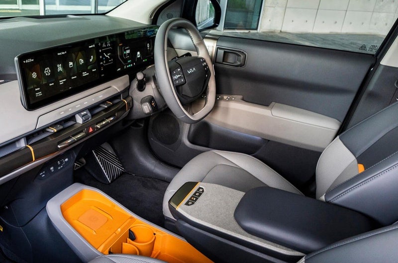 2026 Kia EV3 LIGHT SR 2WD 58KWH image 3