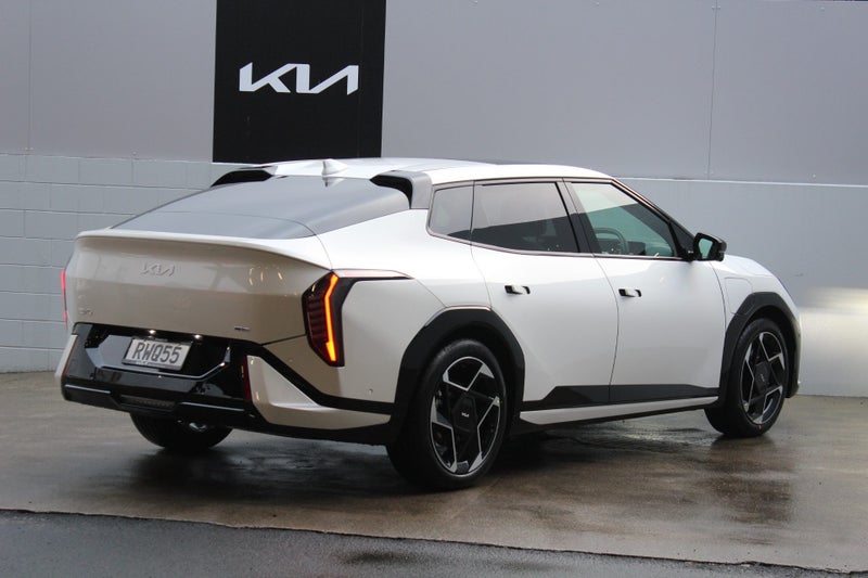 2026 Kia EV4 GT-Line 2WD LR image 3