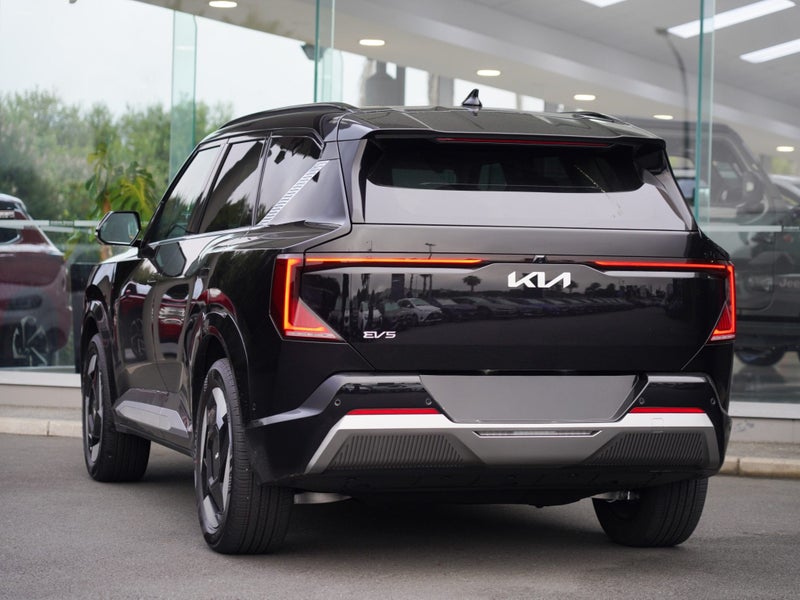 2026 Kia EV5 Earth AWD 88kWh image 4