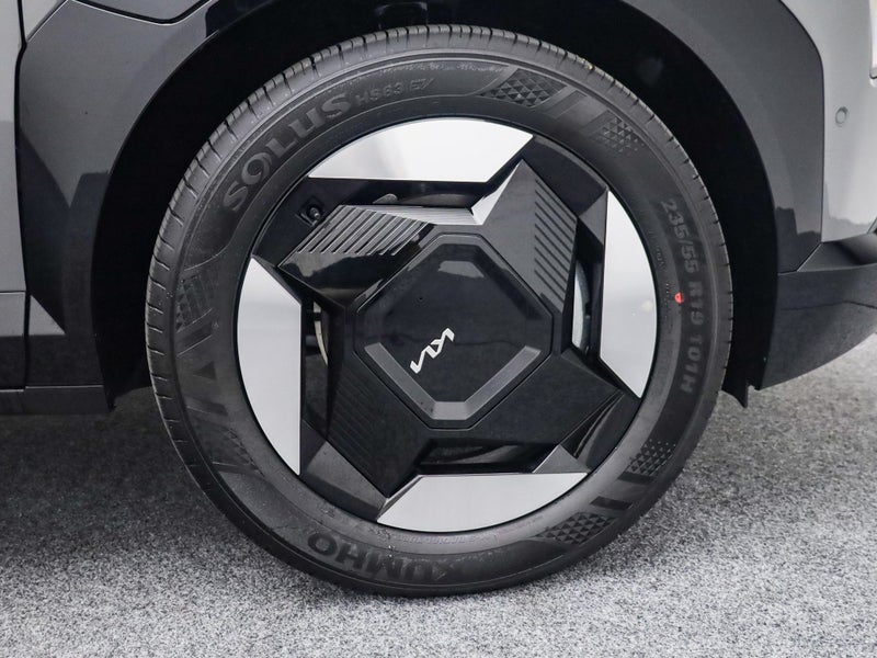 2026 Kia EV5 Earth AWD LR image 2